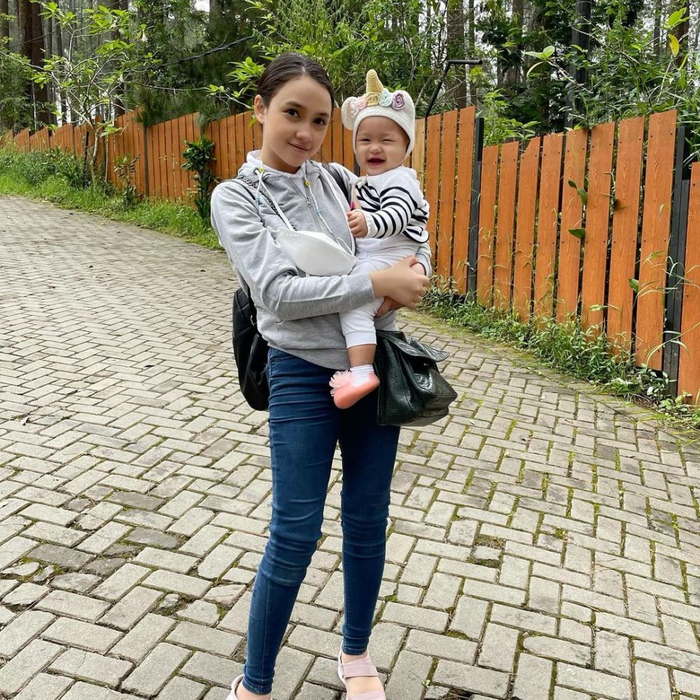 istri Ujang di Preman Pensiun © Instagram