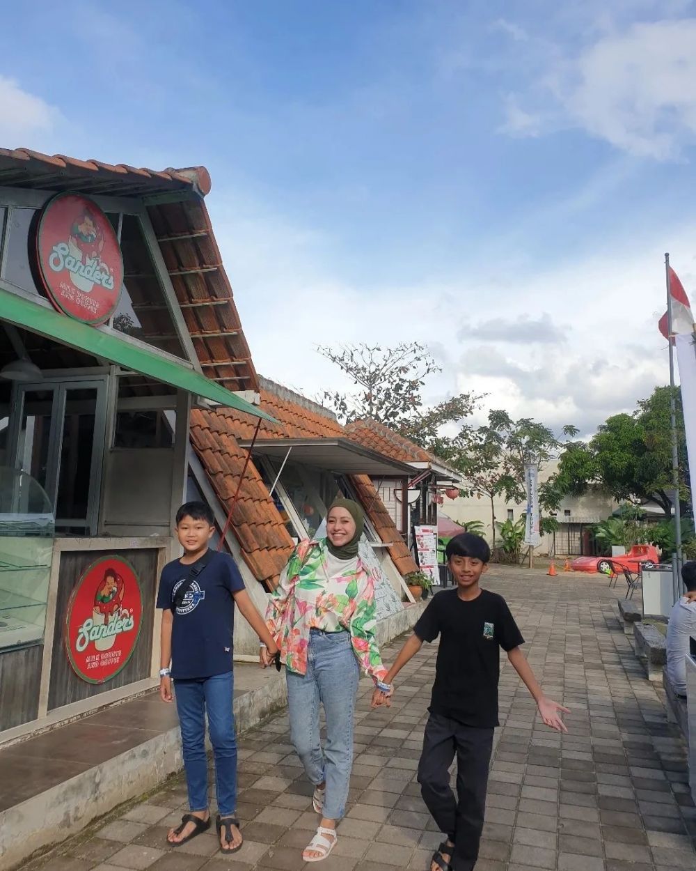 pemeran kirani anak kang bahar saat momong anak © berbagai sumber pemeran kirani anak kang bahar saat momong anak © berbagai sumber