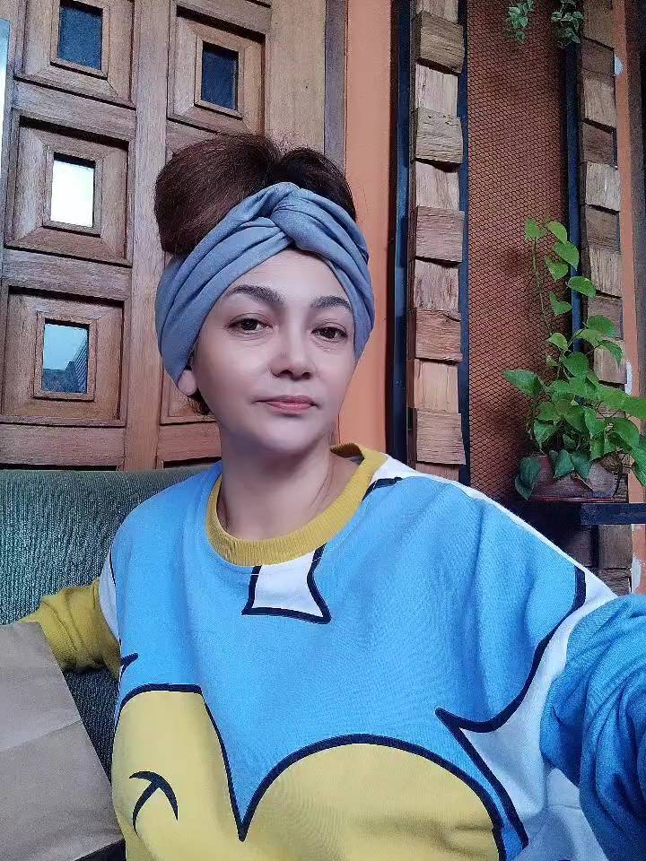 potret terbaru model wanita iklan minuman © instagram