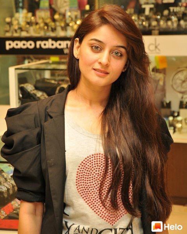 potret lawas Mahhi Vij remaja © berbagai sumber potret lawas Mahhi Vij remaja © berbagai sumber