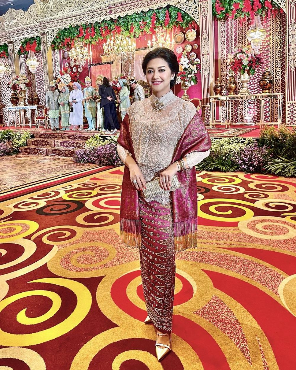 Bella Saphira Cut Tari bareng Shah Rukh Khan © Instagram/@bellasaphiraofficial