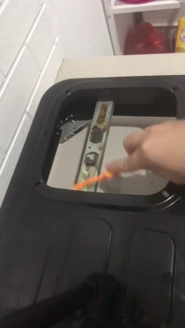 Cuma pakai 1 bahan dapur, ini cara sederhana bersihkan kerak di kompor gas