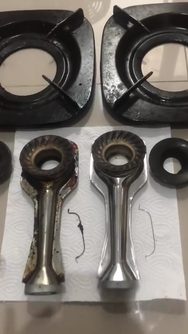 Cuma pakai 1 bahan dapur, ini cara sederhana bersihkan kerak di kompor gas