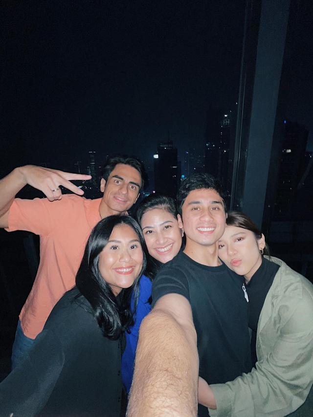 kebersamaan Tiara Andini dengan keluarga Alshad Ahmad © 2023 brilio.net