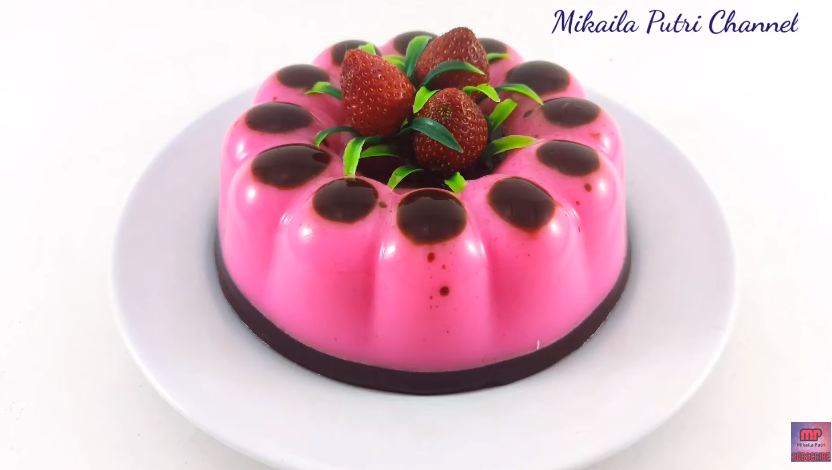 Tanpa tambahan maizena, ini trik mudah bikin puding motif yang enak, lembut, dan tidak mudah berair