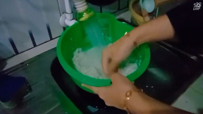 Pakai 2 bahan dapur, ini trik menanak nasi agar pulen, wangi, dan tidak lengket di panci rice cooker