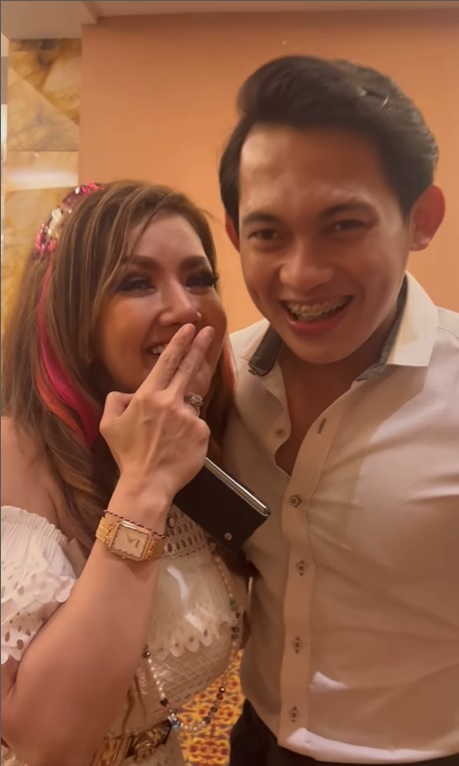  momen barbie kumalasari di ulang tahun indah sari © berbagai sumber