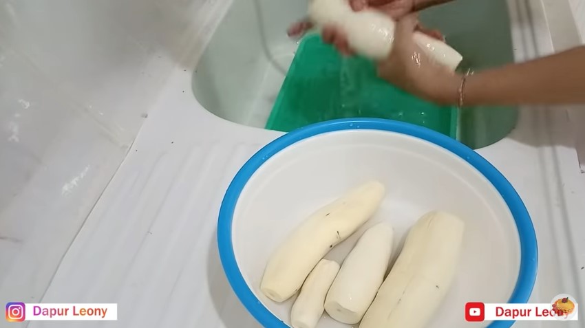 Cara praktis mengupas dan menyimpan singkong agar mulus dan tidak menghitam hingga berminggu-minggu