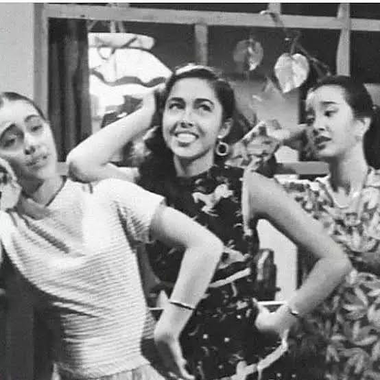 Mieke beradu peran dengan Suzanna berbagai sumber