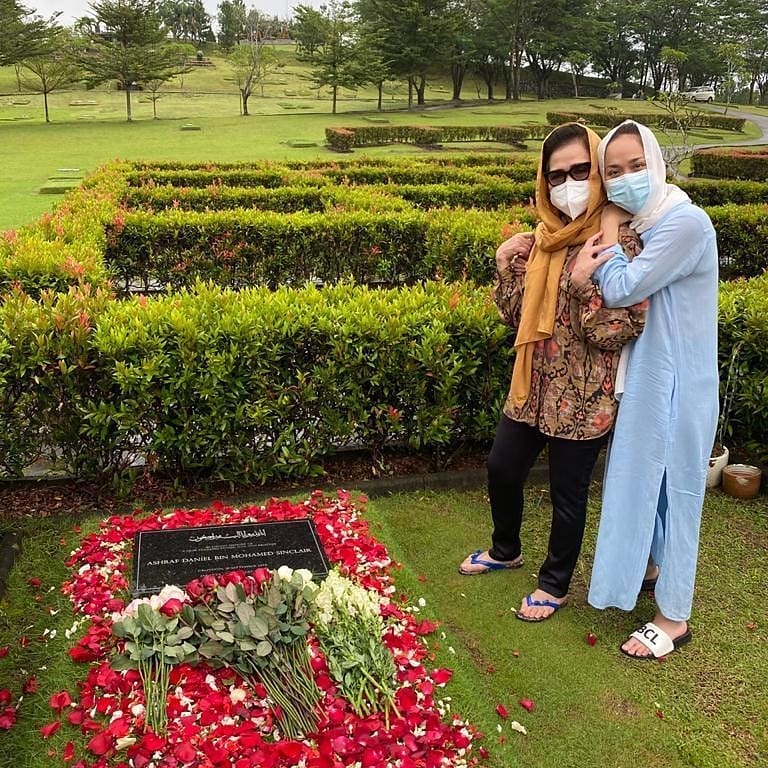 kebersamaan bcl dan ibu © instagram