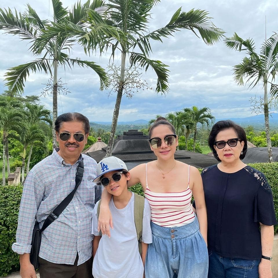 kebersamaan bcl dan ibu © instagram