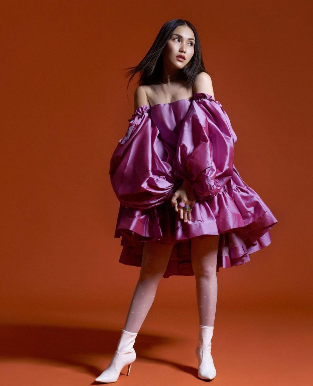 11 Gaya Ayu Ting Ting tampil bak anak gadis ini jadi sorotan © Instagram 11 Gaya Ayu Ting Ting tampil bak anak gadis ini jadi sorotan © Instagram