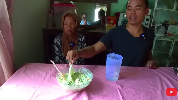 Trik mudah bikin adonan bakwan agar berongga, renyah, dan tidak menyerap minyak