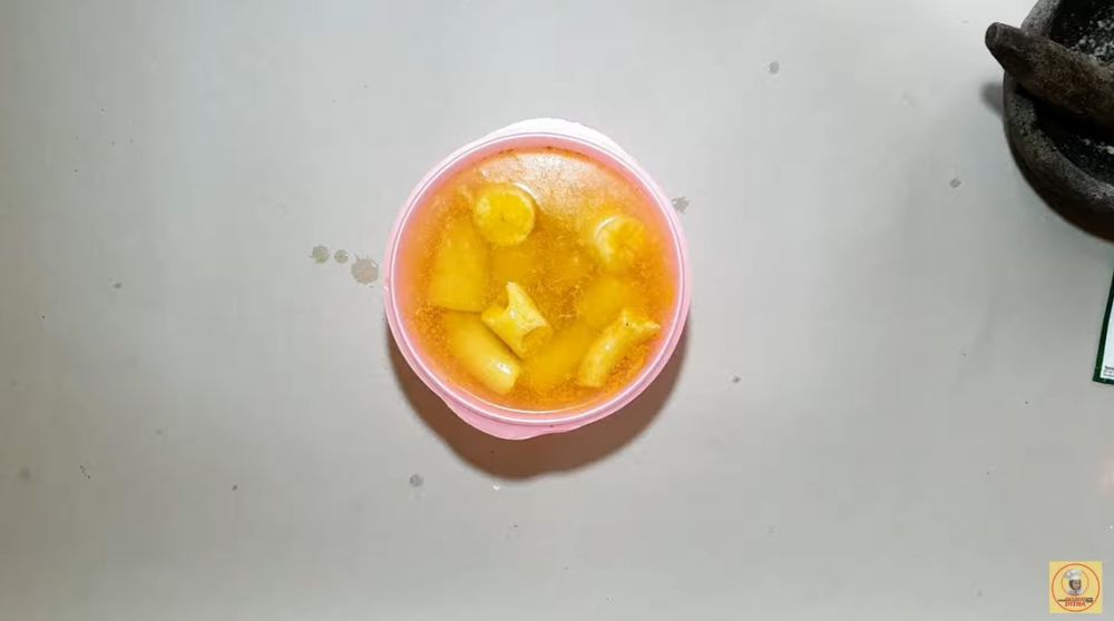 Trik menggoreng singkong yang keras karena berkualitas buruk agar bisa empuk dan cantik merekah