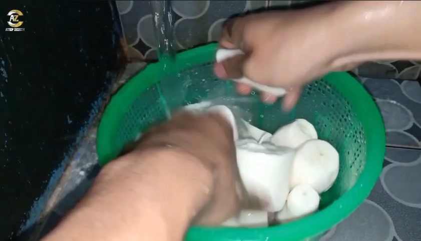 Bukan pakai api kompor, begini cara simpel merebus singkong agar empuk sampai ke dalam