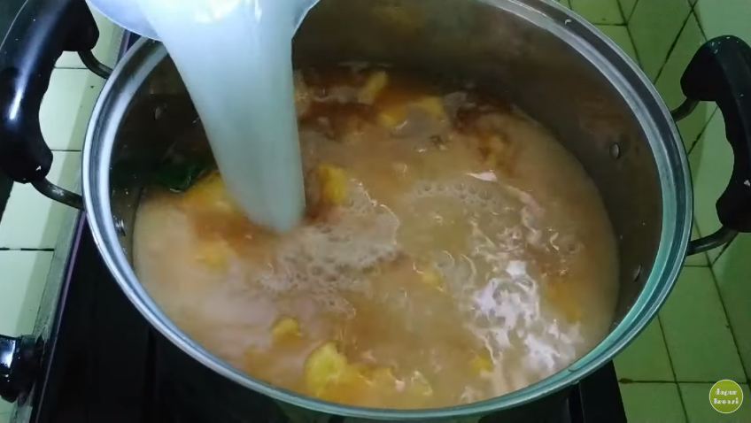 7 Cara praktis bikin kolak singkong yang enak, manis, dan cocok dijadikan takjil buka puasa