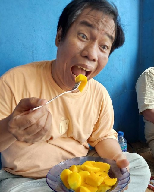 Temon jadi ayah galak di Para Pencari Tuhan © berbagai sumber