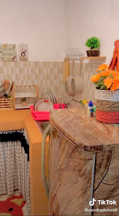 Makeover dapur kecil jadi cantik ala Korea © TikTok Makeover dapur kecil jadi cantik ala Korea © TikTok
