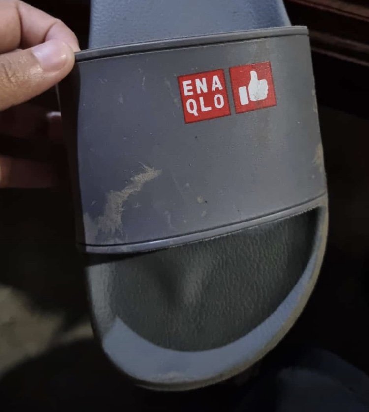 plesetan merek sendal © berbagai sumber