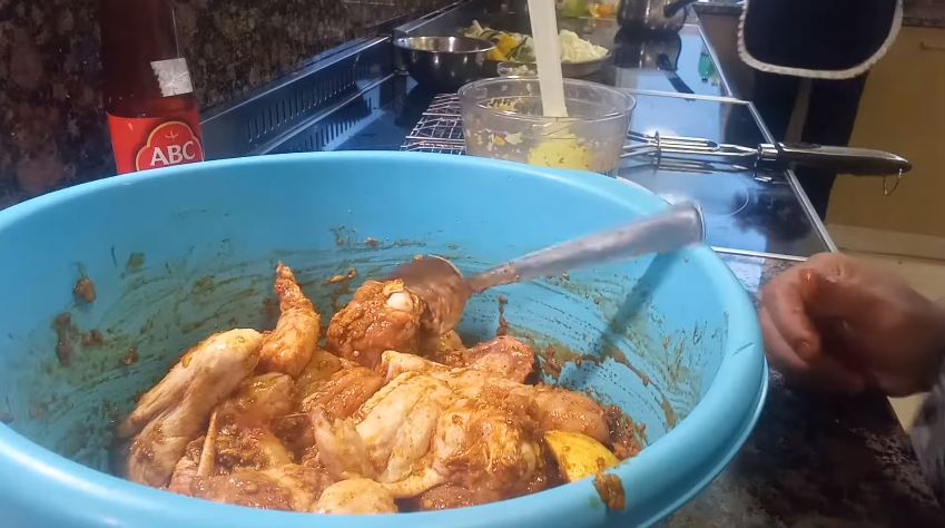 Tanpa perlu direbus, ini trik bikin ayam bakar agar empuk, matang merata, dan bumbu meresap sempurna