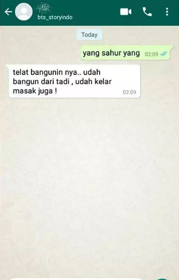Chat lucu bangunin sahur Berbagai sumber