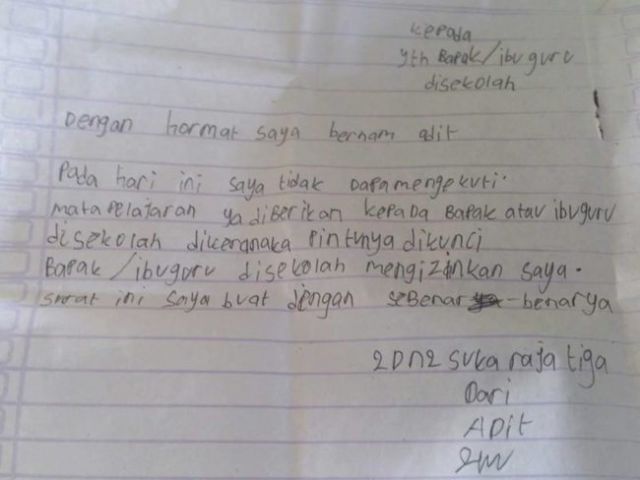 11 surat izin nggak masuk sekolah ini bikin geleng kepala © berbagai sumber 11 surat izin nggak masuk sekolah ini bikin geleng kepala © berbagai sumber