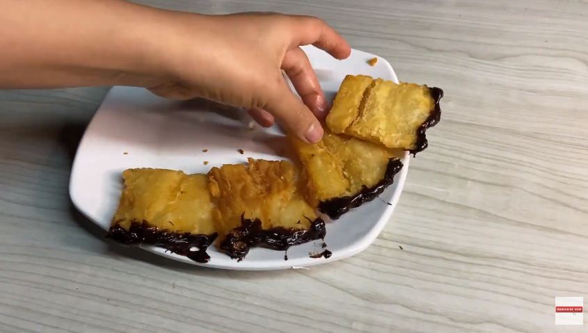 Tanpa tambahan tepung, ini trik bikin singkong krispi yang enak dan renyah meski sudah dingin