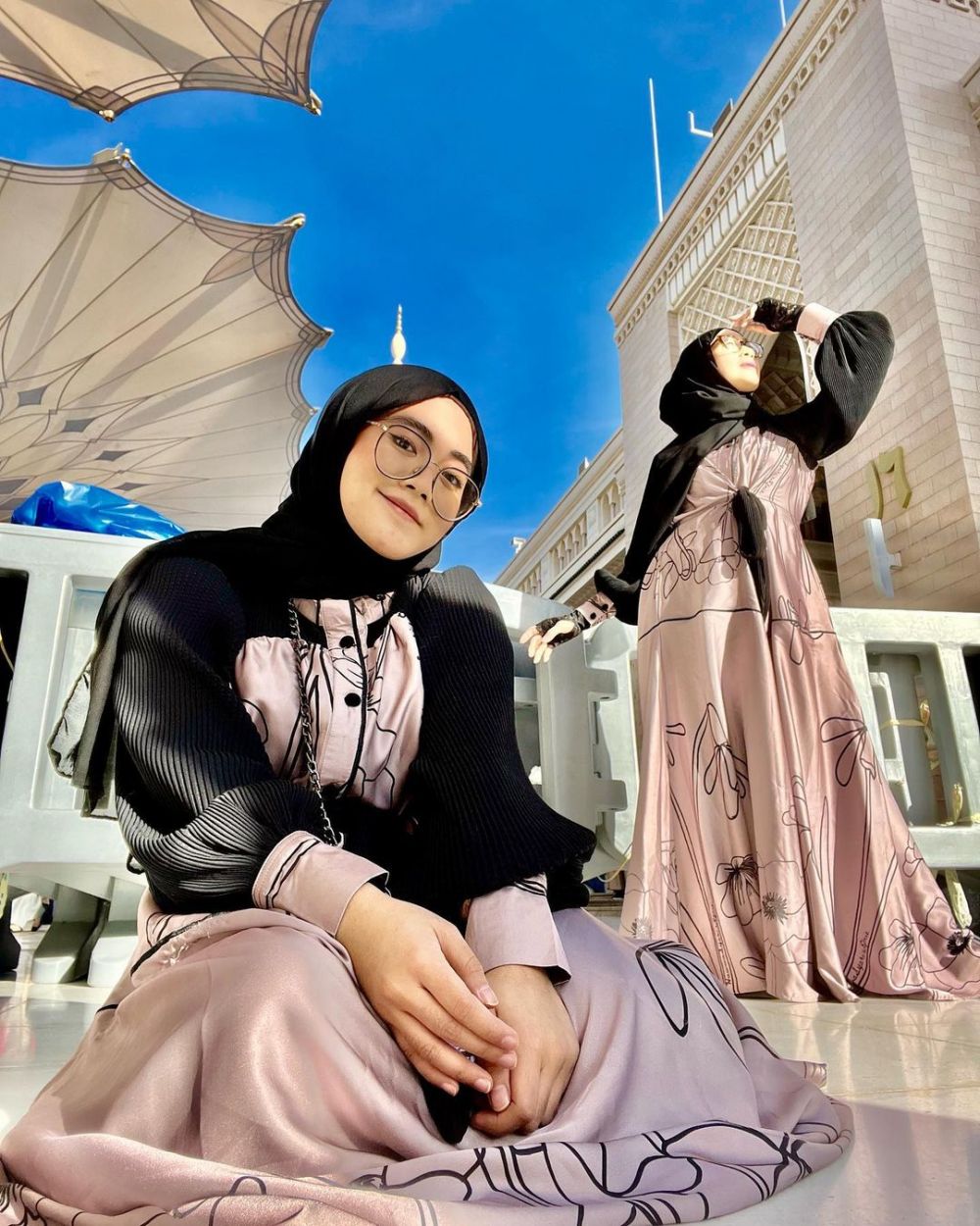 pemeran emak mae di tukang ojek pengkolan bak kakak adik dengan anaknya © berbagai sumber