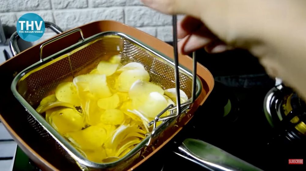 Trik membuat keripik singkong yang renyah tanpa kapur sirih, cukup tambah satu bahan