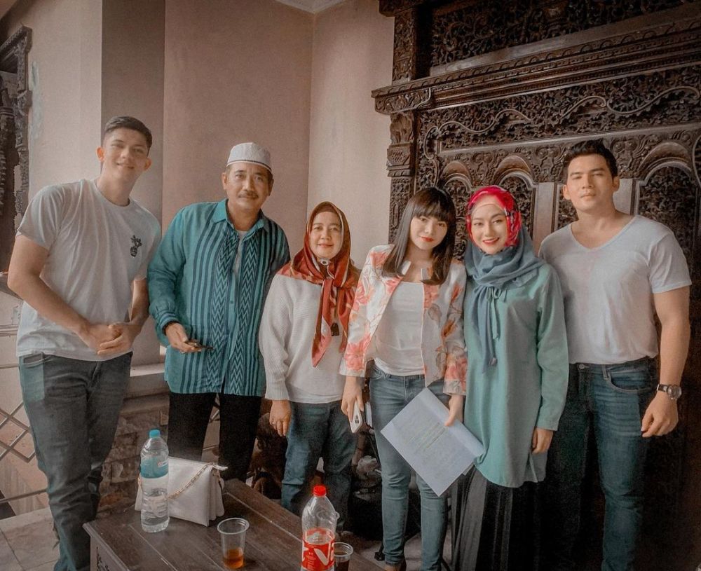 putri di para pencari tuhan kerap tampil anggun berhijab © berbagai sumber putri di para pencari tuhan kerap tampil anggun berhijab © berbagai sumber