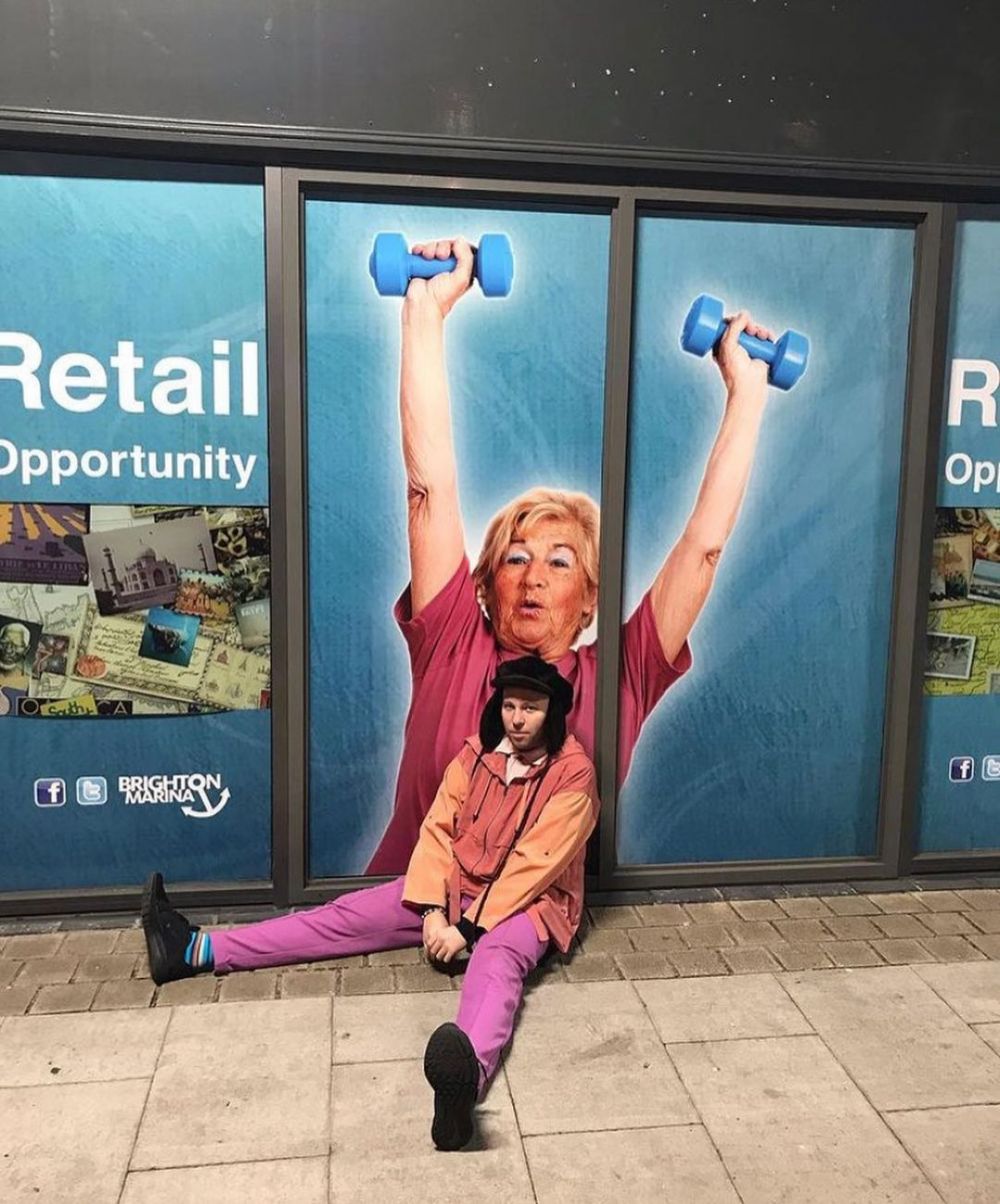 benda kecoh mata di tempat umum © Instagram