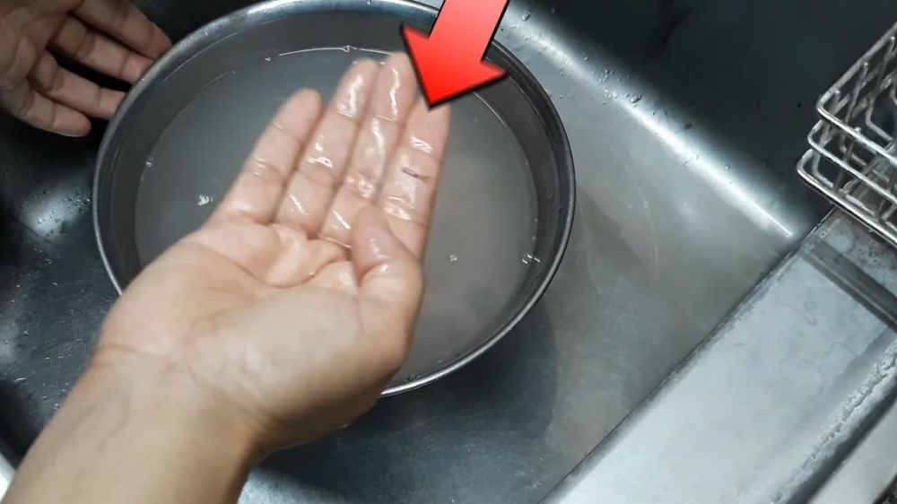 Pakai satu bahan, begini trik masak beras merah agar makin pulen, lembut, dan nggak bikin seret