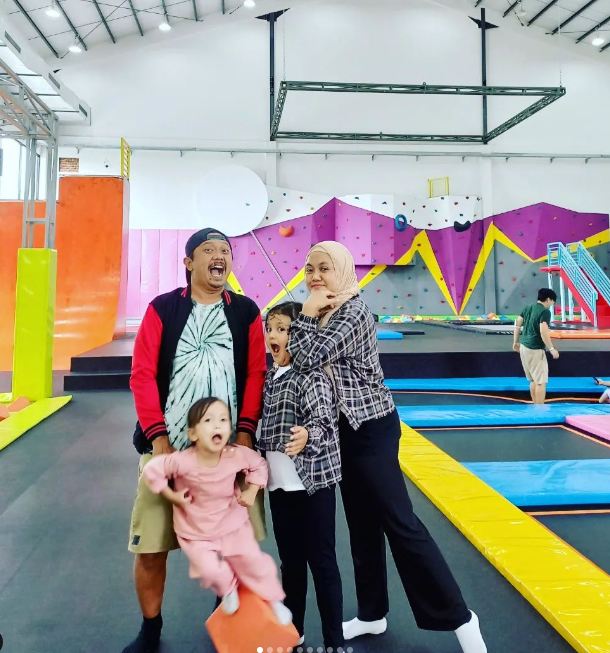 kebersamaan Andri Sulistiandri dengan pasangan asli © 2023 brilio.net