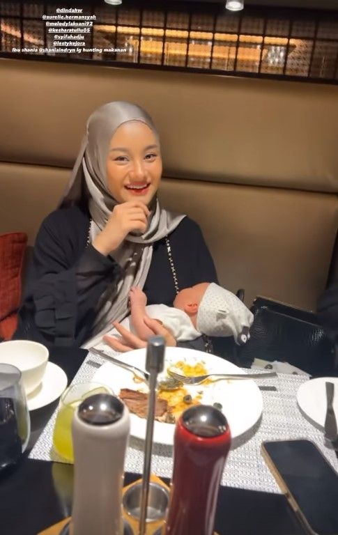 Momen geng Mamayu buka puasa bareng © 2023 brilio.net Momen geng Mamayu buka puasa bareng © 2023 brilio.net