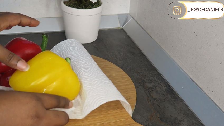 Tanpa bahan tambahan, ini cara menyimpan paprika agar awet hingga seminggu