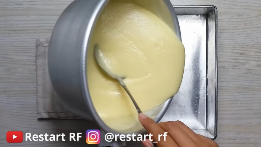 10 Cara simpel bikin es krim gelato rumahan bak menu kafe kekinian, enak dan tak cepat meleleh