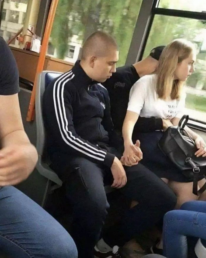 anak muda pamer uwu © berbagai sumber