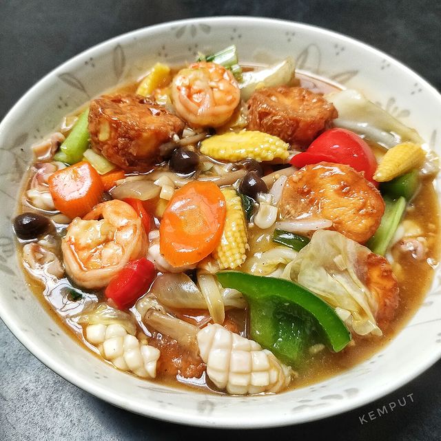 30 Resep menu buka puasa berkuah tanpa santan paling praktis, enak, sederhana, dan mudah dibuat