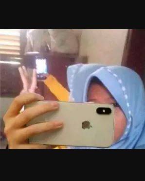 potret iPhone KW Berbagai sumber potret iPhone KW Berbagai sumber