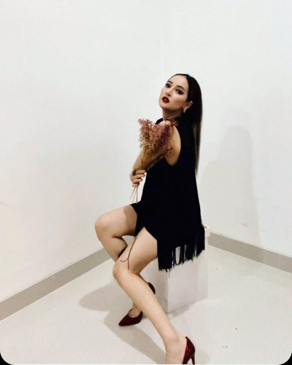 Mimin Tukang Ojek Pengkolan Faradina Tika © berbagai sumber Mimin Tukang Ojek Pengkolan Faradina Tika © berbagai sumber