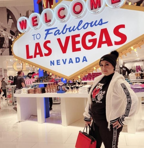 Model majalah tante dari pesinetron top © Instagram