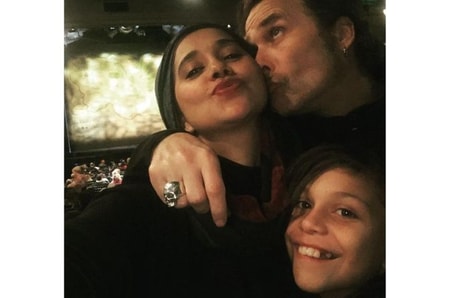 istri tersakiti di Noktah Merah Perkawinan © 2023 brilio.net istri tersakiti di Noktah Merah Perkawinan © 2023 brilio.net