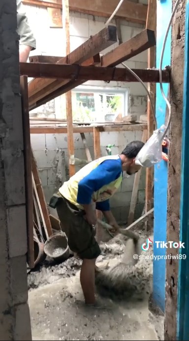 Dapur sempit di makeover serba pink © TikTok Dapur sempit di makeover serba pink © TikTok