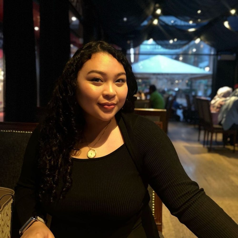 Bunga anak bos cucian motor © berbagai sumber