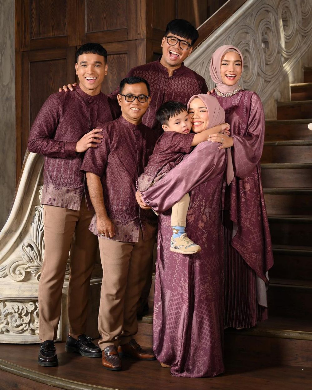 pemotretan keluarga fuji © instagram pemotretan keluarga fuji © instagram