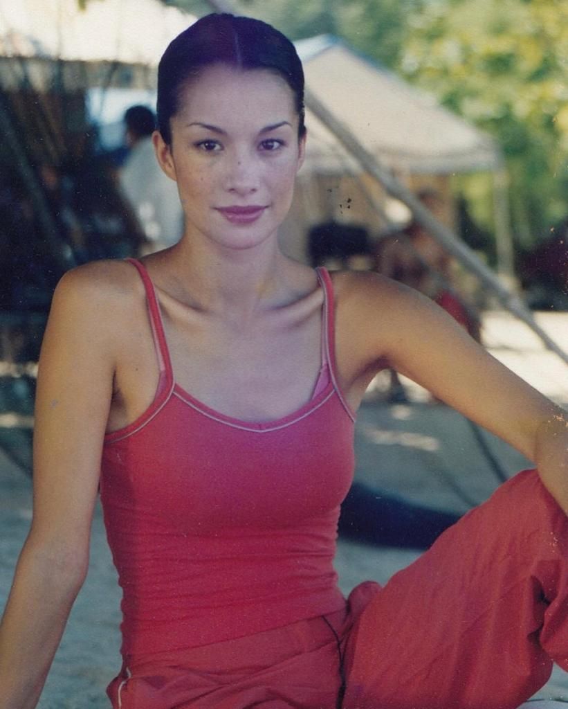 Wanita botak berkulit emas  © 2023 brilio.net