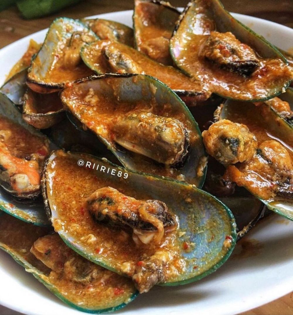 12 Resep kerang hijau saus padang, nikmat dan mudah ditiru