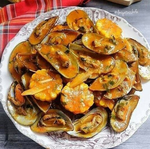 12 Resep kerang hijau saus padang, nikmat dan mudah ditiru