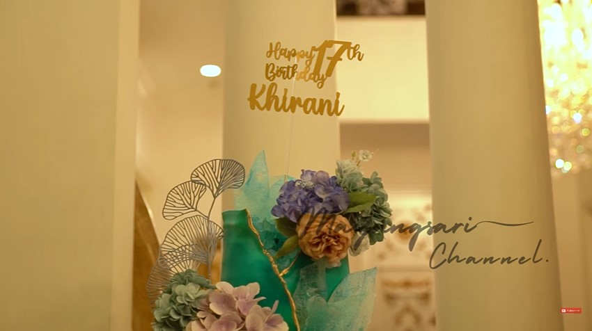 9 Potret detail kue ulang tahun Khirani putri Mayangsari, mewah dan elegan berhias batu kristal