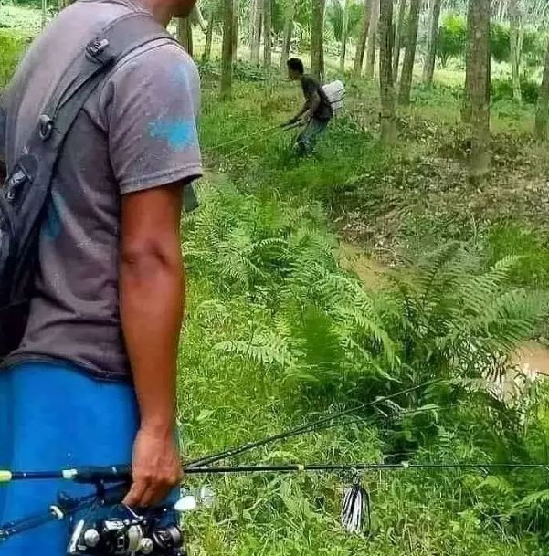 momen orang kena apes sendirian Berbagai sumber